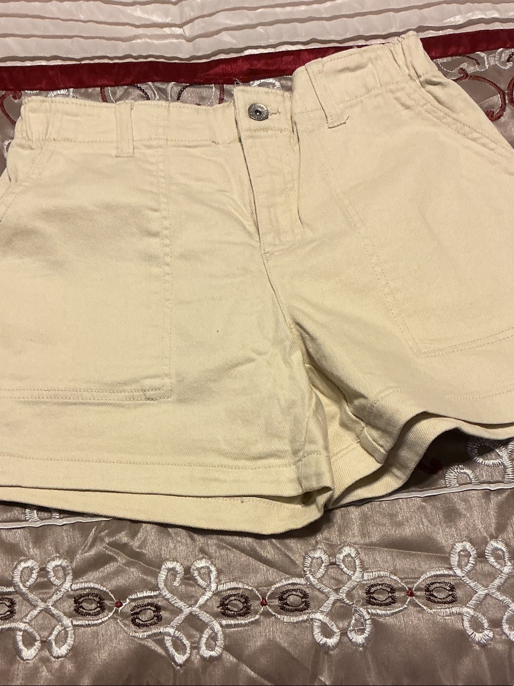 Sanctuary Light Cream Utility Jean Shorts with Patch Pockets